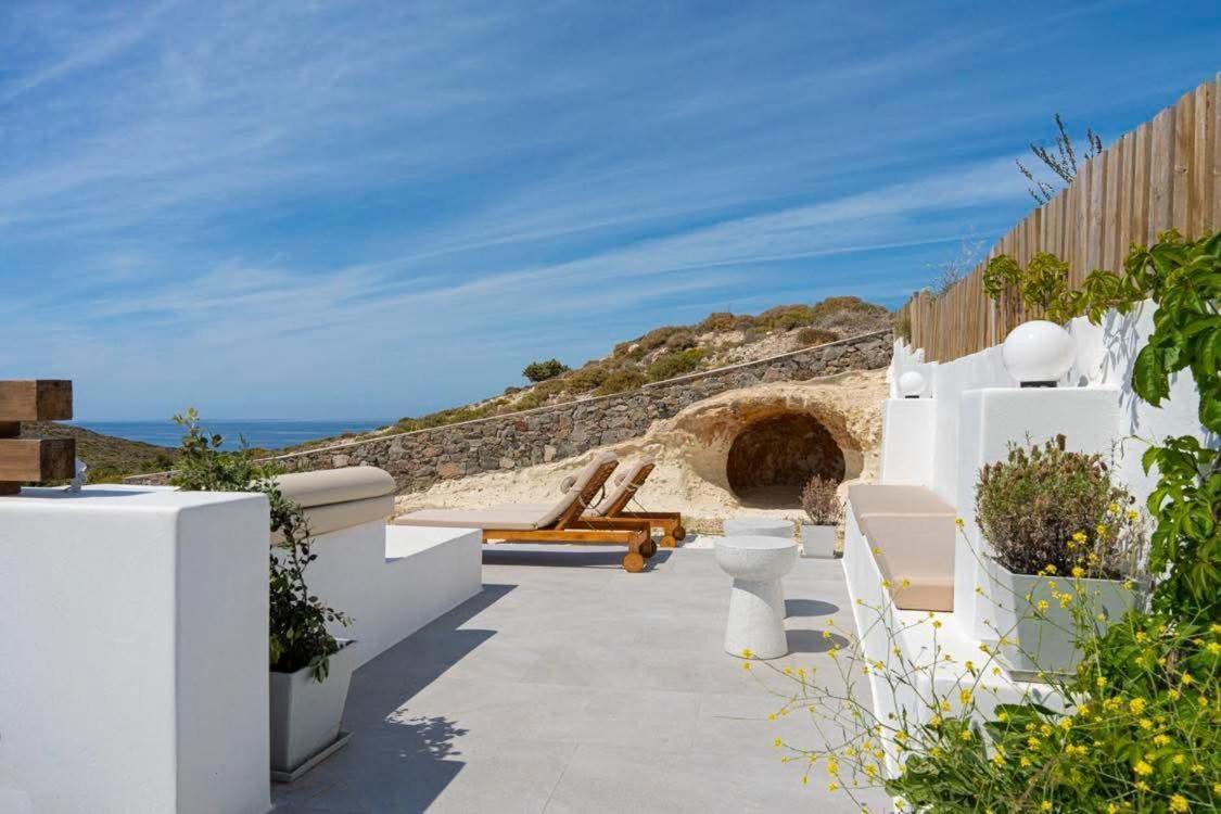 Milos Zen Suites Adamantas  Exterior photo